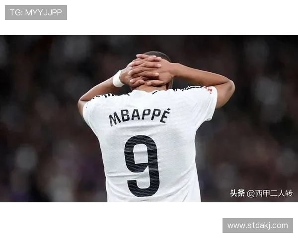 巴雷罗炮轰比赛中断:节奏全乱,球员状态受致命打击 巴雷罗炮轰比赛中断:节奏全乱,球员状态受致命打击